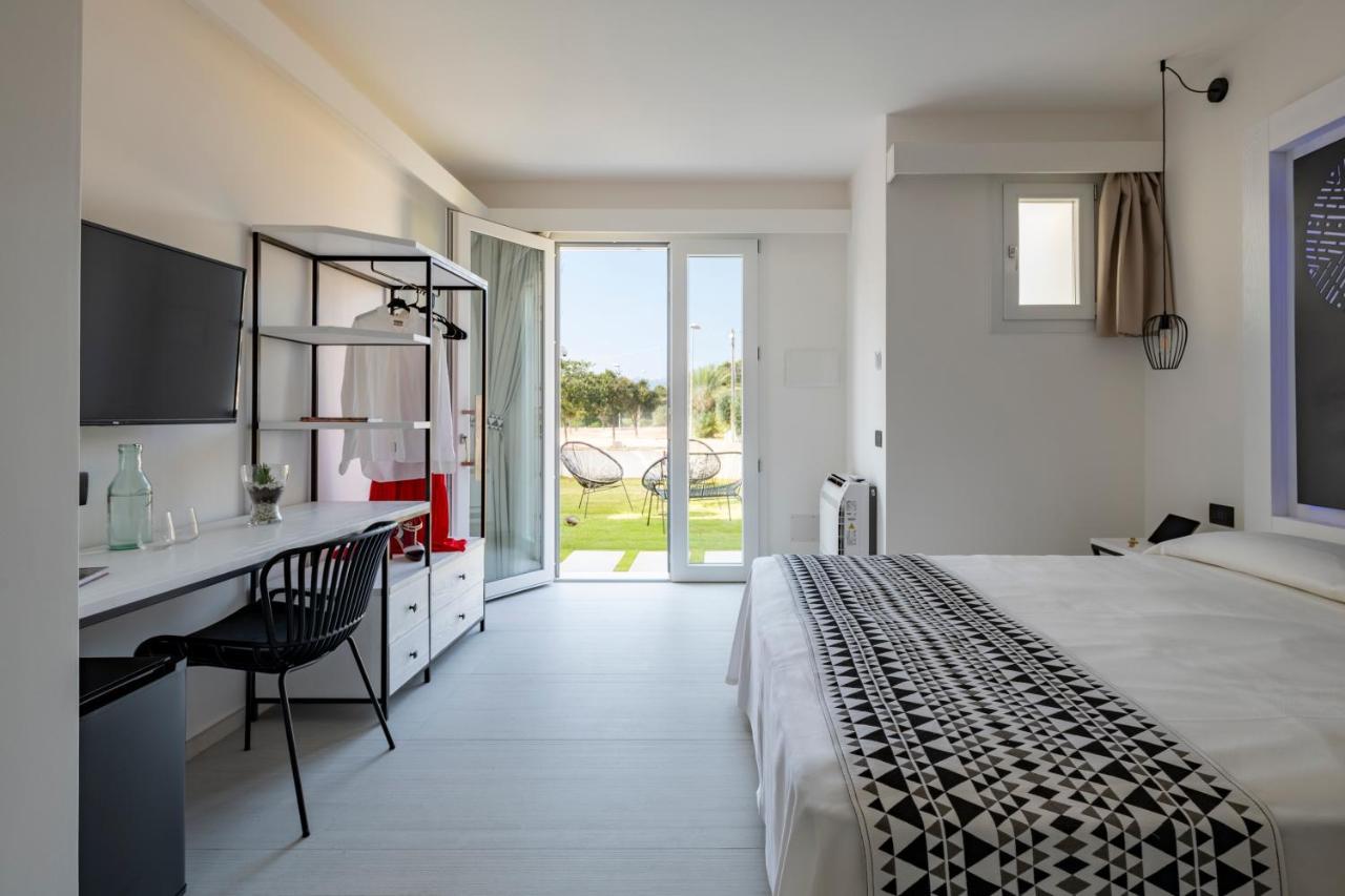 Cara A Bentu - Charming Rooms 托尔托利 外观 照片